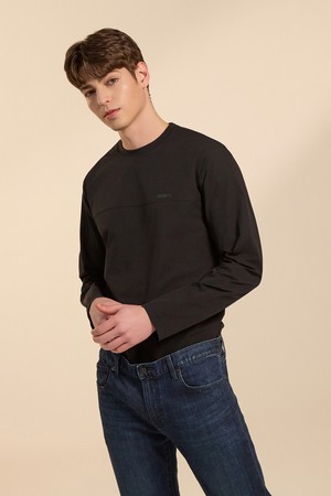 남녀공용 에센셜 기능성 롱 슬리브 티셔츠_BLACK-a