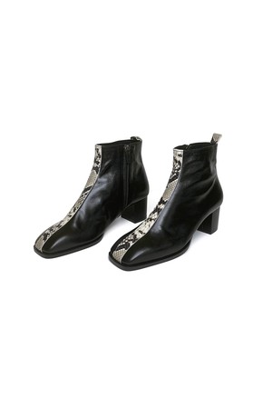 Yury ankle boots_python skin