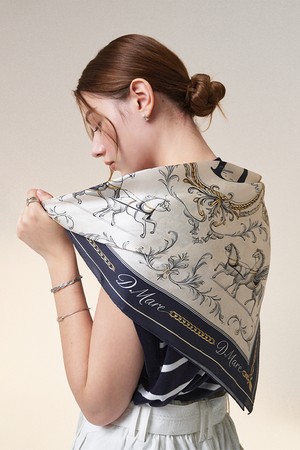 디마레 실크 스카프_NAVY-a