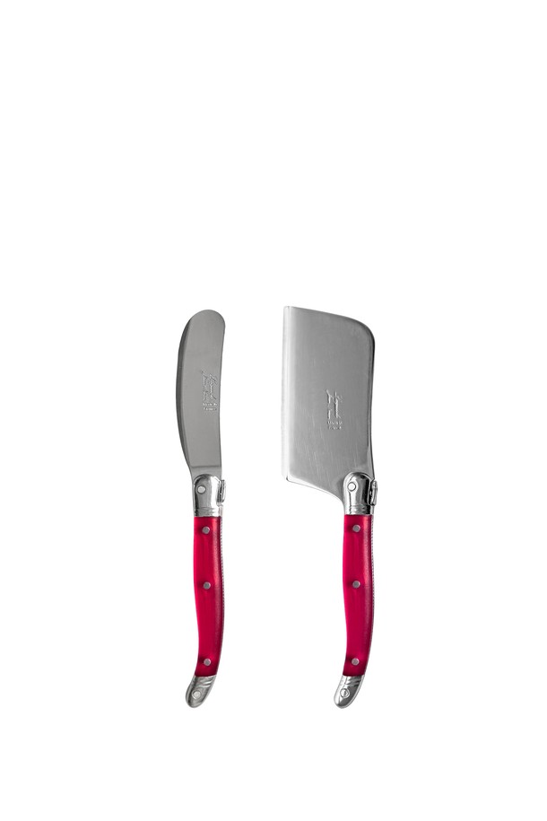 장네론 라귀올 버터나이프 & 치즈커터 세트는 우아하고 고급스러운 테이블 세팅을 완성하는 주방용품입니다. 섬세한 미세 톱니 형태와 견고한 손잡이, 그리고 꿀벌 모양 장식이 돋보이는 디자인으로, 버터와 치즈를 정교하게 커팅할 수 있습니다. 스테인리스 스틸, ABS 플라스틱, 올리브나무 등 고급 소재로 제작되었으며, 로즈, 오렌지, 옐로우, 그린, 프렌치블루, 블루, 마블블랙, 블랙, 올리브, 마블베이지, 마블브라운, 아이보리 등 11가지 다채로운 컬러 옵션을 제공합니다. 버터나이프 1개와 치즈커터 1개로 구성되어 실용성을 더했습니다.
