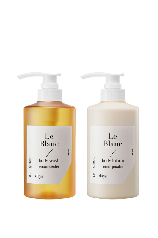 [먼스앤데이즈] 르 블랑 바디패키지(바디워시 500ml + 바디로션 500ml)는 베르가못, 레몬블라썸의 상쾌한 탑노트와 아이리스, 라벤더, 자스민의 은은한 미들 노트, 머스크, 알데하이드, 바닐라, 앰버의 포근한 베이스 노트가 조화롭게 어우러져 오래도록 향긋함을 선사합니다. 자연 유래 세정 성분과 녹차, 마치현, 병풀 추출물, 판테놀을 함유한 크림형 바디워시는 풍성하고 부드러운 거품으로 촉촉한 세정을 돕습니다. 아르간 오일, 해바라기씨 오일, 시어버터 등을 담아 실키하게 마무리되는 바디로션은 깊은 보습 효과를 제공하여 피부 결을 개선하고, 아이보리 색상으로 은은함을 더합니다. 500ml 용량의 바디워시와 바디로션으로 구성되어 있습니다.
