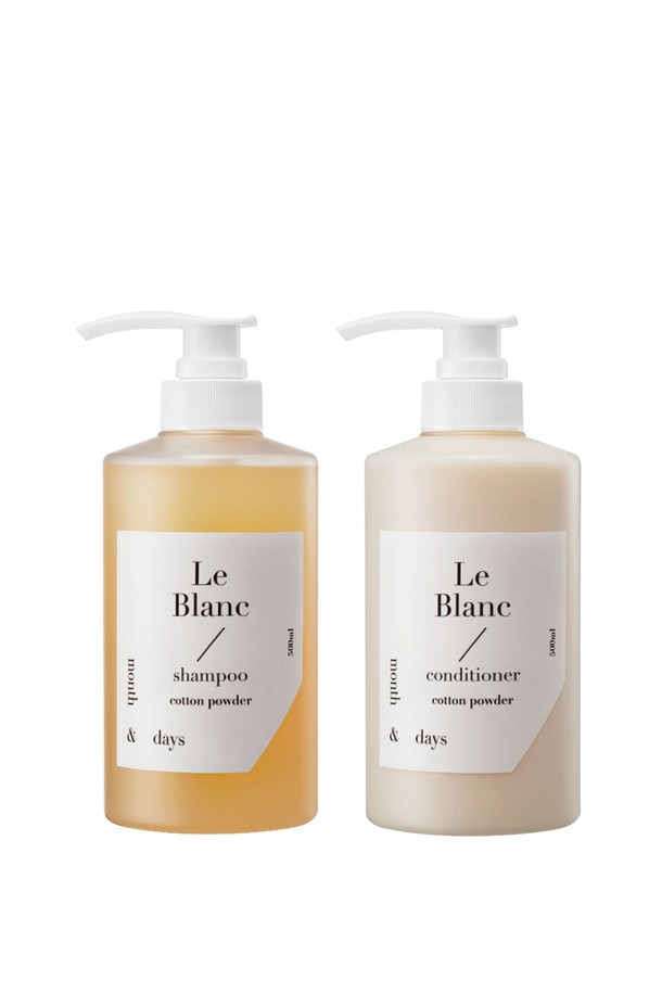 [먼스앤데이즈] 2SET 르 블랑 샴푸+컨디셔너 500ml (총1L)는 르 블랑 코튼 파우더 향의 샴푸와 컨디셔너 세트입니다. 베르가못, 아이리스, 머스크, 라벤더, 알데하이드, 바닐라, 자스민, 앰버의 조화로운 향이 특징입니다. 아르간 오일, 판테놀, 녹차추출물, 마치현 추출물, 병풀추출물 등 5가지 주요 성분이 모발에 수분과 영양을 공급하여 탄력을 강화하고 두피 장벽을 보호합니다. 큐티클 보습 및 손상 모발 개선에 도움을 주며, 민감성 두피도 안심하고 사용할 수 있습니다. 사용 후 부드럽고 볼륨감 있는 모발과 뛰어난 향 지속력을 경험할 수 있습니다.
