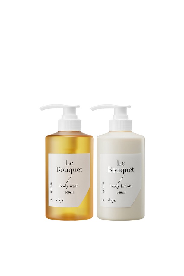 [먼스앤데이즈] 2SET 르 부케 바디워시 + 바디로션 500ml (총 1L) 세트는 은은한 르 부케 향을 담은 바디케어 제품입니다. 옐로우와 화이트 컬러의 심플한 디자인과 미니멀 패키지로 구성되어 욕실 인테리어에도 잘 어울립니다. 펌프형 용기로 편리하게 사용할 수 있으며, 바디워시와 바디로션으로 구성되어 촉촉하고 향기로운 하루를 선사합니다. 총 1L 용량으로 넉넉하게 사용할 수 있는 실용적인 세트입니다. 먼스앤데이즈만의 감성을 담아 소중한 당신의 피부를 부드럽게 가꿔보세요.
