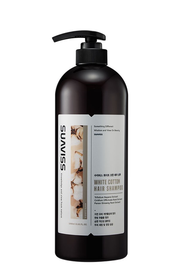 [수아비스] 화이트코튼 샴푸 1000ml는 민감한 두피도 안심하고 사용할 수 있는 헤어케어 제품입니다. 라벤더 오일, 페퍼민트 오일 등 95% 천연 유래 성분을 함유하여 두피 진정, 모발 영양 공급, 수분 보습, 쿨링 효과를 선사합니다. 풍성한 거품과 부드러운 사용감으로 두피 유분 조절에 도움을 주며, 샴푸 후에도 수분감을 유지해 줍니다. 화이트코튼 향으로 은은하게 향긋하며 전 연령 사용이 가능합니다. 미온수로 모발과 두피를 적신 후 거품을 내어 마사지하고 깨끗하게 헹구어 주세요.
