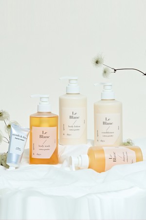 먼스앤데이즈 르 블랑 풀패키지(샴푸500ml+컨디셔너500ml+바디워시500ml+바디로션500ml + 핸드크림 50ml)