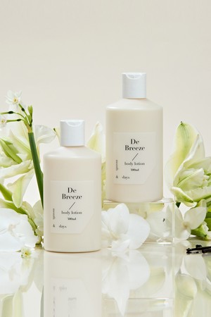 [먼스앤데이즈/증량패키지] 퍼퓸케어 바디로션 디 브리즈 클린솝향 500ml+300ml