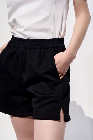산드라 스트레칭 쇼츠_블랙