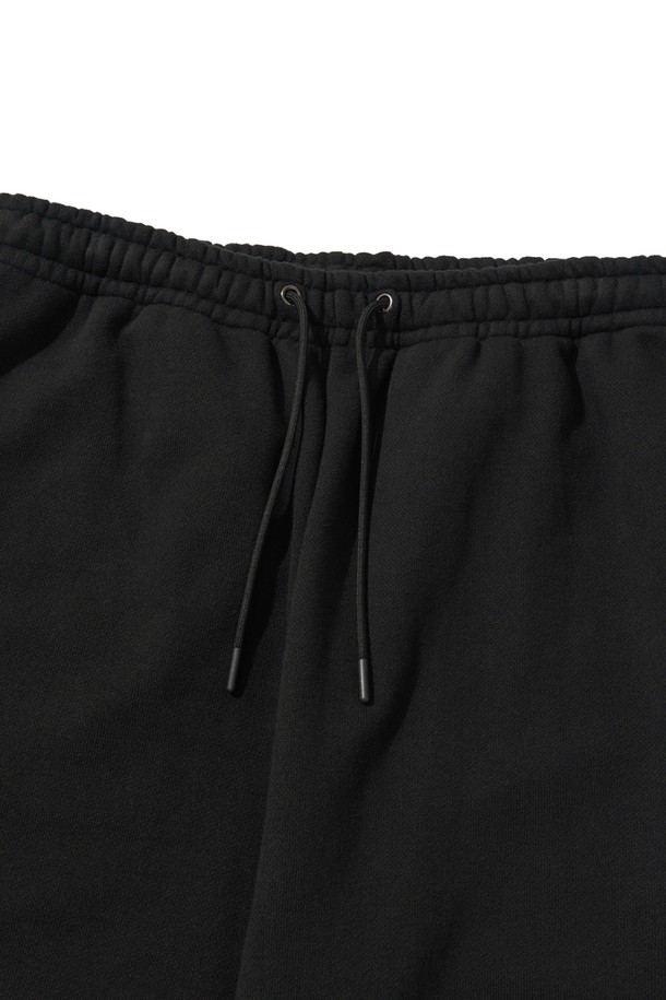 WELTER EXPERIMENT - 조거/스웨트팬츠 - SADDLE HEAVY SWEATPANTS_BLACK_WPL027