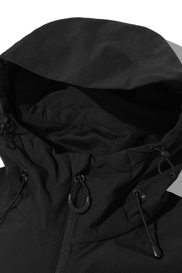 WELTER EXPERIMENT - 아노락/바람막이 - RIPSTOP STRETCH SOFT SHELL JACKET_BLACK_WOL069