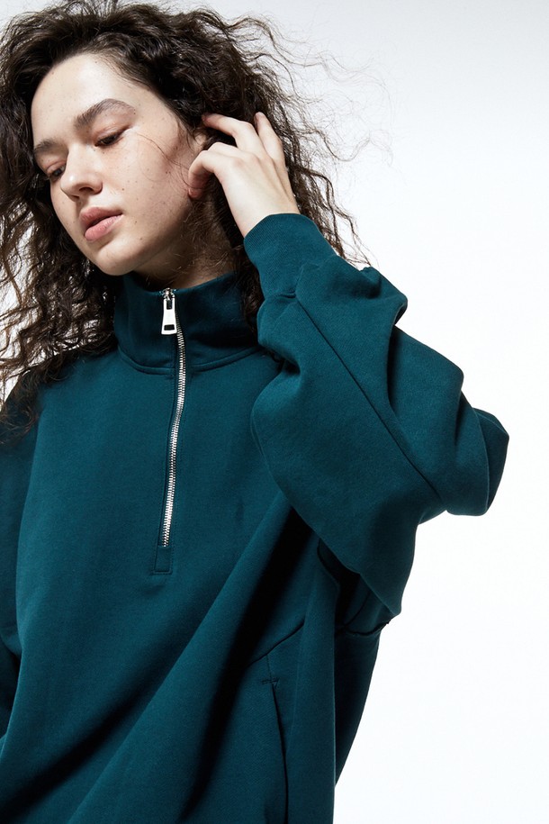 HAUS 072C - 긴소매 티셔츠 - GENDERLESS OVERFIT HALF ZIP UP DARK GREEN