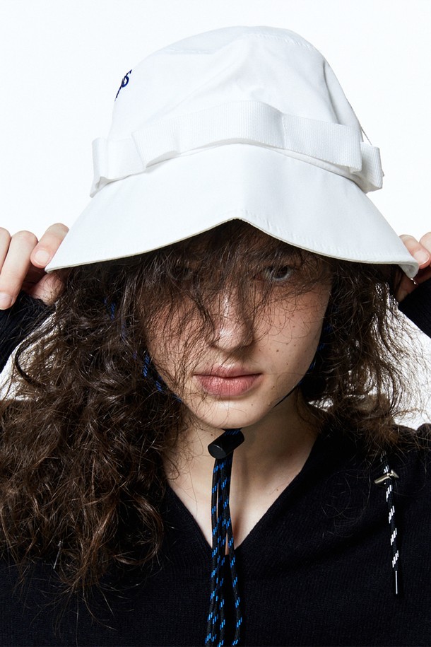 HAUS 072C - 모자 - BUCKET HAT WHITE