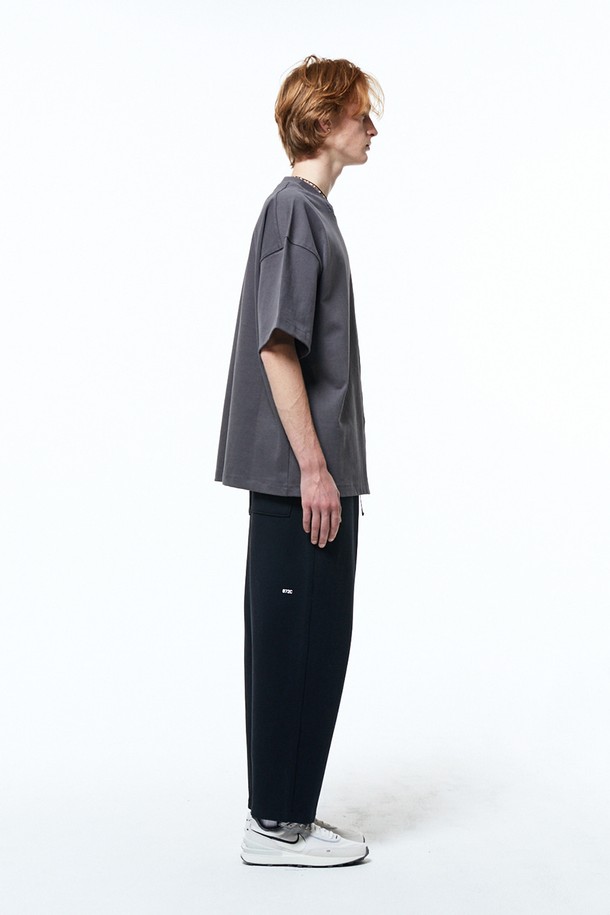 HAUS 072C - 반팔티셔츠 - ZIGZAG NEEDLEPOINT TS DARK GREY