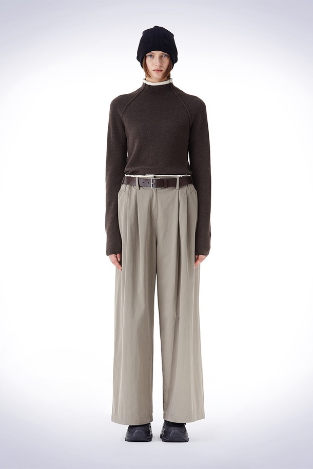 HAUS 072C - 스웨터 - RAGLAM ARRANGE TURTLE KNIT BROWN