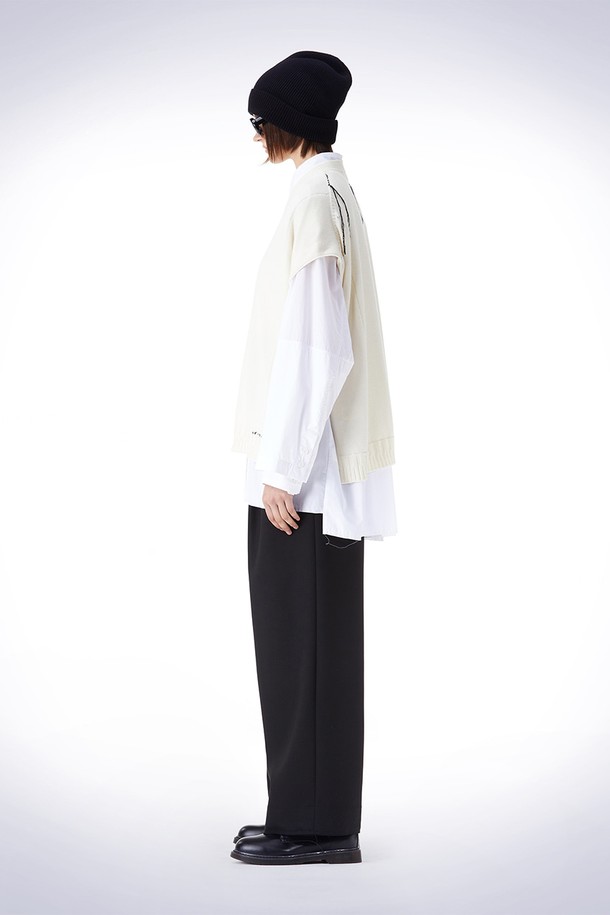 HAUS 072C - 스웨터 - DAMAGE V-NECK VEST KNIT IVORY