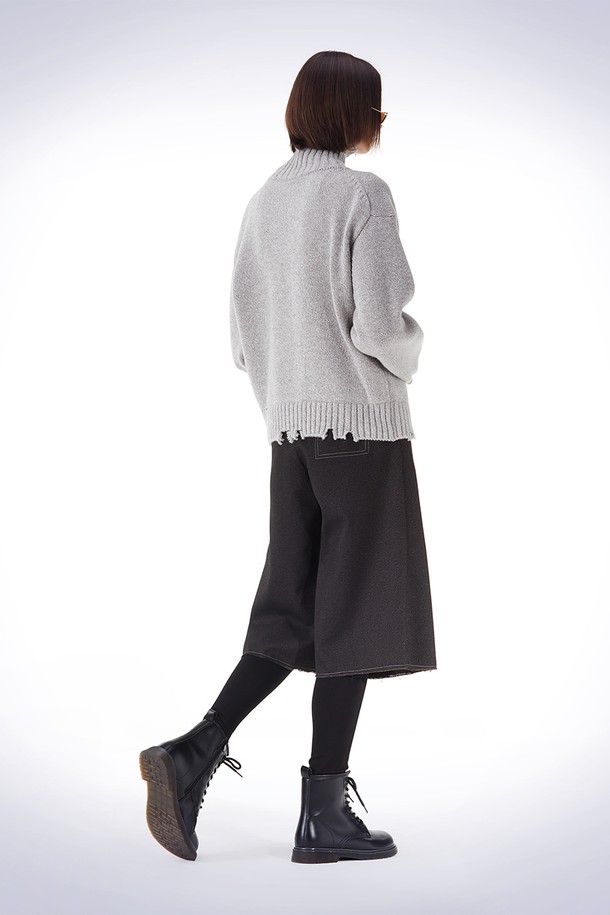 HAUS 072C - 스웨터 - DAMAGE HIGH-NECK PULLOVER KNIT BEIGE