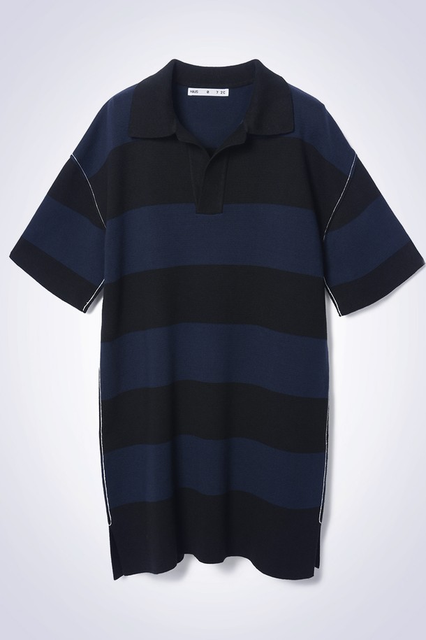 **스트라이프 H 원피스 블랙**

산뜻한 블랙 컬러에 스트라이프 패턴이 돋보이는 H라인 원피스입니다. 부드러운 촉감의 친환경 BCI 코튼 100% 소재로 제작되어 편안하게 착용할 수 있습니다. 반소매 디자인과 대비되는 카라 디테일이 캐주얼하면서도 세련된 느낌을 줍니다. 스포티한 무드로 일상, 동네 마실룩, 여행룩 등 다양한 TPO에 활용하기 좋습니다. 봄, 여름 시즌에 가볍게 즐겨 입기 좋은, 미니멀하고 캐주얼한 스타일의 원피스입니다.
