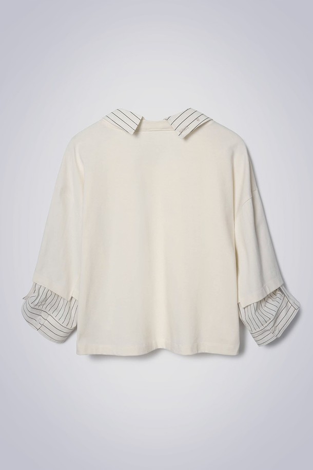 SHIRTS 레이어드 크롭 티 라이트 베이지는 시원한 여름을 위한 베이직 스타일의 레이어드 크롭 티셔츠입니다. 면과 린넨 혼방 소재로 제작되어 부드러운 촉감을 선사하며, 가볍고 통기성이 뛰어납니다. 소매 비조와 단추 디테일로 다양한 실루엣을 연출할 수 있으며, 크롭 기장으로 시원한 느낌을 더했습니다. 뒤 카라 부분의 로고 자수 포인트가 돋보이며, 미니멀하고 캐주얼한 스타일을 연출하기에 좋습니다. 라이트 베이지 컬러로 어떤 옷에도 잘 어울리는 활용도 높은 아이템입니다.
