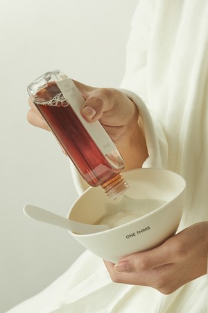 [원씽] 어성초/콜라겐/히알루론산 모델링팩&팩도구 3종 세트(팩볼+계량컵+스파츌라)