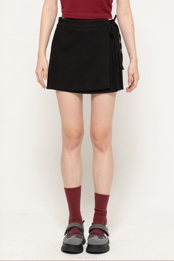 MORELIKEIT - 미니스커트 - WARP PLEATS RIBBON MINI SKIRT(INPANTS) BLACK