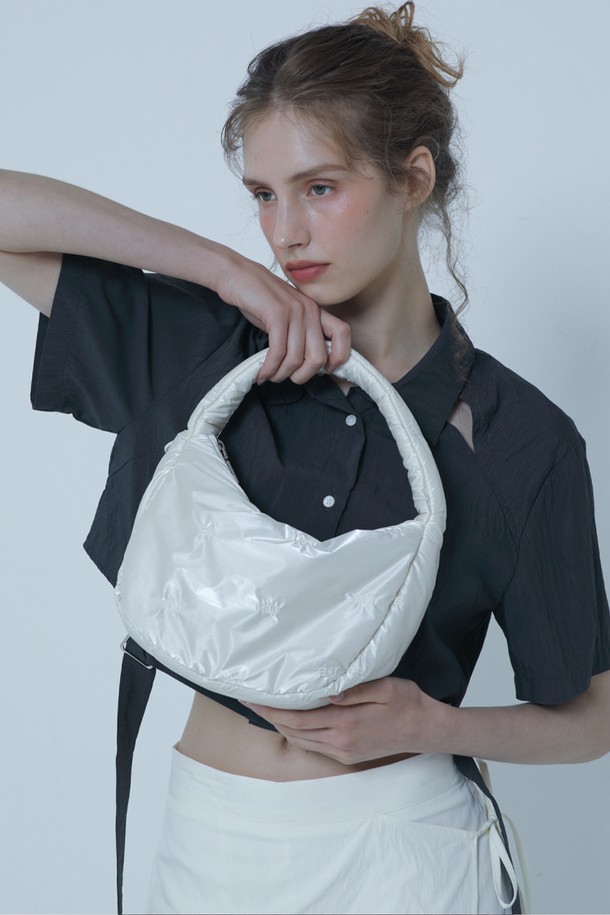 MORELIKEIT - 여성 가방 - QUILTING MINI PADDING TOTE BAG WHITE