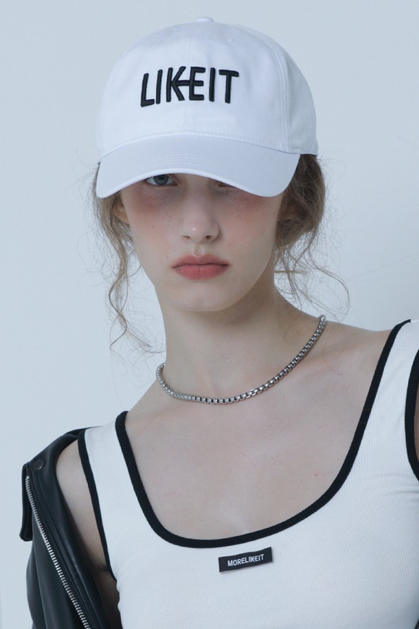 MORELIKEIT - 모자 - ESSENTIAL LOGO BALL CAP WHITE