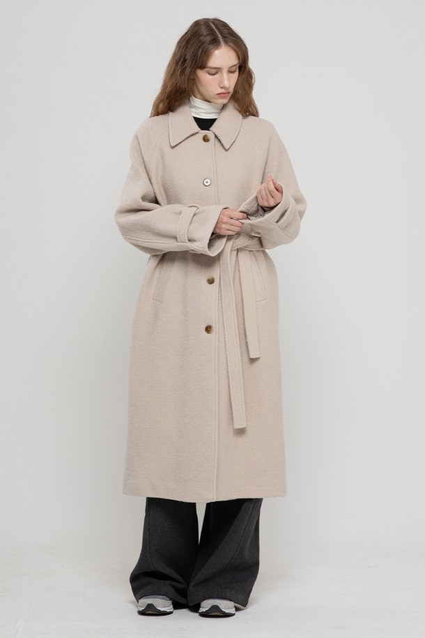 MORELIKEIT - 코트 - WOOL 100 LONG BALMACAN COAT IVORY