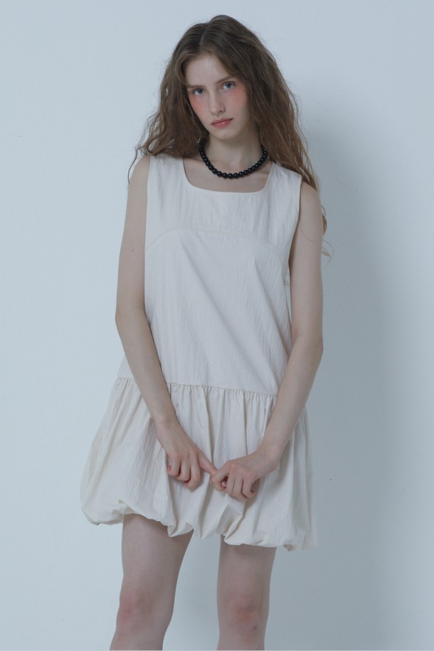 MORELIKEIT - 민소매 원피스 - BALLOON MINI SELLEVELESS DRESS CREAM