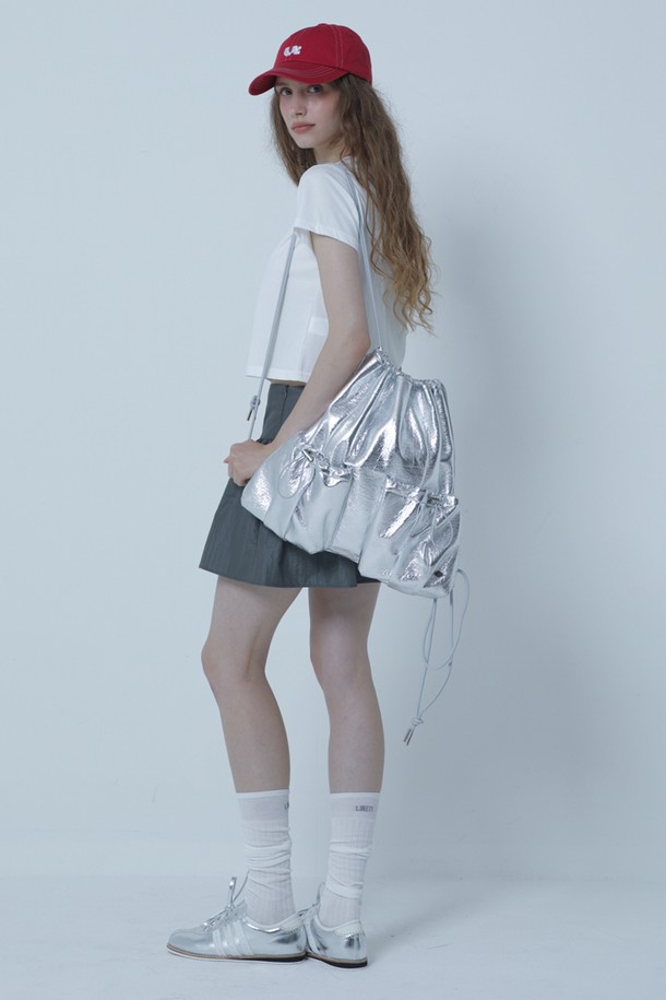 MORELIKEIT - 백팩 - DIA POCKET  VEGAN LEATHER  BACK PACK SILVER