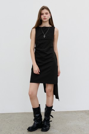 핀스트라이프 언밸런스 레이어드 드레스 Pinstripe unbalanced layered dress Black