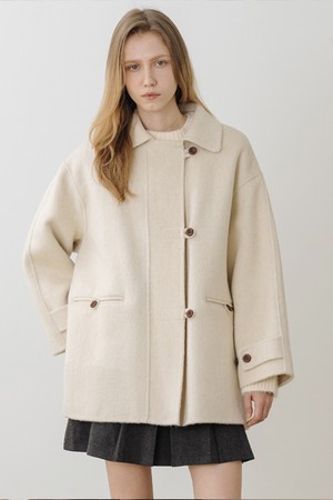 울 100 핸드메이트 하프코트 CREAM BEIGE