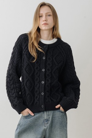 울블렌드 클래식 케이블 니트가디건 NAVY