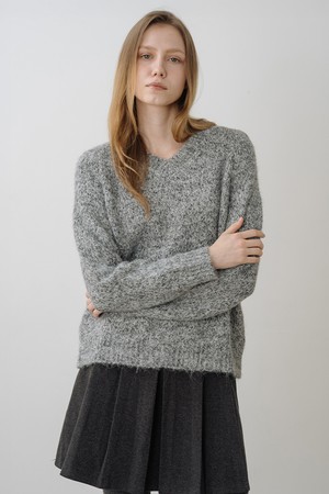 울 브이넥 헤어리 풀오버 GREY