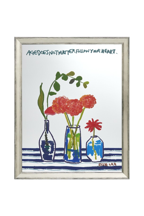 [GOLANY] 이엘리 작가의 In Your Heart (Joy) M (30 x 40cm) 액자는 아티스틱하고 모던한 스타일의 벽걸이 인테리어 작품입니다. 알루미늄 소재에 멀티컬러 플라워 프린트가 돋보이며, 환상적이고 꿈같은 이미지를 담아냈습니다. 한정판으로 제작되어 작가의 서명과 에디션 넘버가 포함되어 소장 가치를 높입니다. 알루미늄 인증서가 함께 제공되며, 극세사 또는 페이퍼타올로 부드럽게 닦아 관리할 수 있습니다. 모서리 부분은 날카로울 수 있으니 주의하여 주세요.
