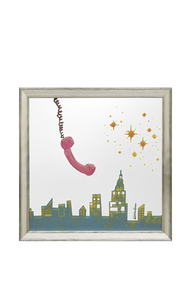 [GOLANY] 이엘리 작가의 Line Flow Mirror small은 예술적인 디자인과 기능을 모두 갖춘 인테리어 소품입니다. 거울과 알루미늄 소재로 제작되었으며, Line Flow 디자인은 다채로운 색상과 함께 동화적인 스토리텔링을 선사합니다. 다양한 분위기 연출이 가능하며, 일상 속에서 예술성을 경험할 수 있습니다. 알루미늄 백킹 처리와 인증 플레이트 부착으로 품질을 높였으며, 주문 제작도 가능합니다. 어린이의 접근에 주의해야 하며, 부드러운 천으로 세척하고 유리세정제 사용은 피해야 합니다.
