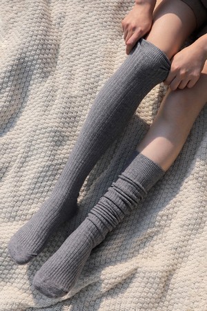 넉넉 소프트 웜 골지 오버 니삭스_GREY-a