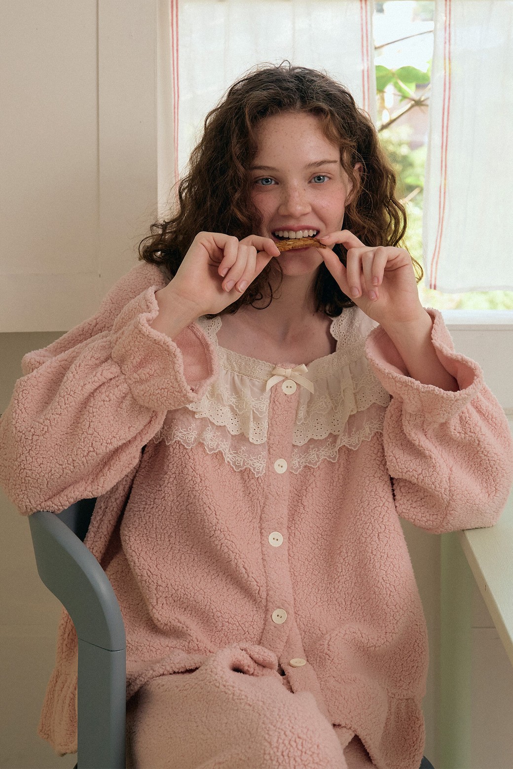 상품 상세 이미지-a