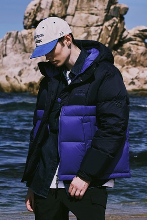 컬러 블록 하프 플라켓 다운 자켓 NAVY