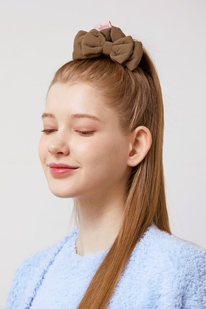 쿠션 리본 헤어 스크런치 (브라운)