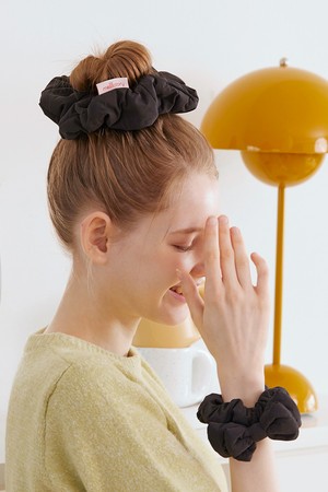 쿠션 빅 헤어 스크런치 (블랙)