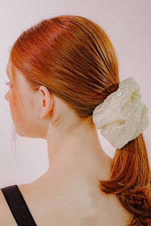 로즈 레이스 스크런치 (크림)