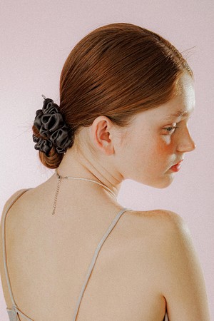 셔링 사틴 스크런치 (딥그레이)