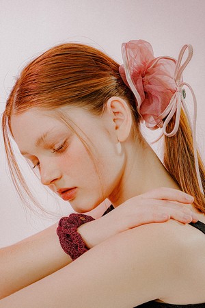 리본 트리밍 시스루 스크런치 (딥핑크)