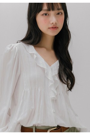 프릴 넥 핀턱 블라우스 (화이트)