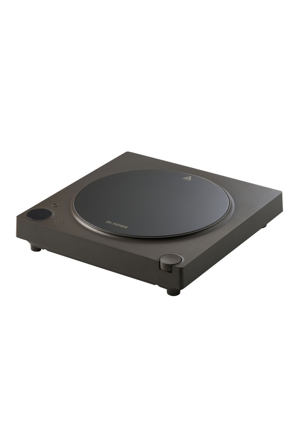 닥터하우스 온유 슬림형 스마트 휴대용 1구 인덕션은 슬림한 디자인과 휴대성을 강조한 주방 가전입니다. 32mm의 얇은 두께로 마치 노트북과 같은 디자인을 자랑하며, 리드 옐로우, 스톤 그레이, 소프트 화이트의 감각적인 컬러로 주방 인테리어에 포인트를 더합니다. 무광 코팅 마감으로 세련된 외관을 갖췄으며, 휴대용 및 포터블 기능을 통해 언제 어디서든 간편하게 사용 가능합니다. 1구 쿡탑으로 편리한 조리가 가능하며, 모던하고 미니멀한 스타일을 추구하는 고객에게 적합합니다. 
