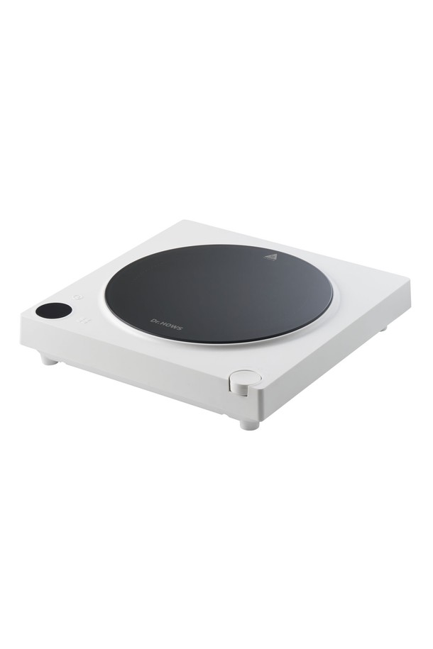 닥터하우스 온유 슬림형 스마트 휴대용 1구 인덕션은 주방 조리 환경을 혁신적으로 변화시키는 슬림형 디자인의 1구 인덕션입니다. 세라믹 글라스 소재로 제작되어 깔끔하고 세련된 화이트 색상을 자랑하며, 주방 어디에나 잘 어울립니다. 휴대성을 고려한 디자인으로, 필요에 따라 간편하게 이동하며 사용할 수 있습니다. 스마트 기능으로 조작이 용이하며, 인덕션 가열 방식을 통해 빠르고 효율적인 취사가 가능합니다. 닥터하우스 온유 슬림형 1구 인덕션으로 편리하고 스마트한 조리 생활을 경험해 보세요.
