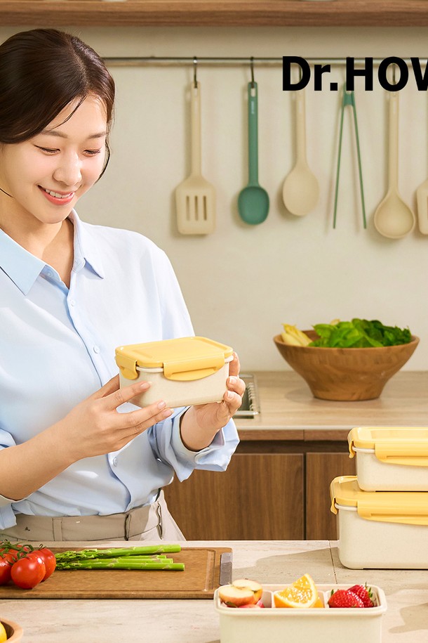 닥터하우스 오래 신선 항균 밀폐용기 나눔 530ml 2칸은 식품 보관, 반찬통, 도시락 용도로 사용 가능한 다용도 밀폐용기입니다. 식품용 플라스틱, 키토산, 제올라이트 소재로 제작되어 99.99% 항균, 95.8% 탈취 효과를 제공하며, 2주 이상 신선도 유지가 가능합니다. 2칸 분리형으로 음식물 혼합을 방지하고, 스트레이너가 포함되어 있어 더욱 편리합니다. 전자레인지, 식기세척기, 냉동 보관이 모두 가능하며, 적층하여 공간 활용도를 높일 수 있습니다. BPA-free 제품으로 안심하고 사용할 수 있습니다.
