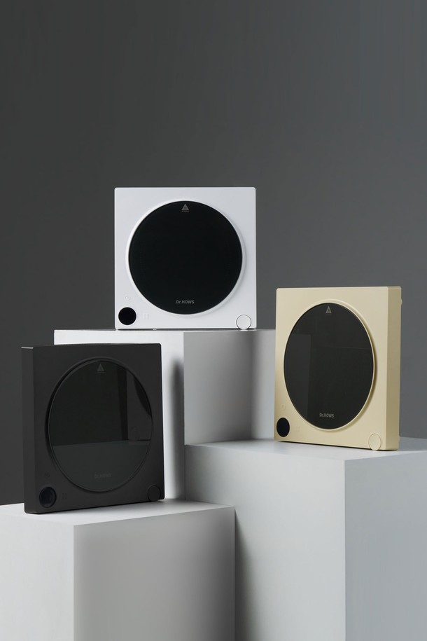 닥터하우스 온유 슬림형 스마트 휴대용 1구 인덕션은 주방 조리 환경을 혁신적으로 변화시키는 슬림형 디자인의 1구 인덕션입니다. 세라믹 글라스 소재로 제작되어 깔끔하고 세련된 화이트 색상을 자랑하며, 주방 어디에나 잘 어울립니다. 휴대성을 고려한 디자인으로, 필요에 따라 간편하게 이동하며 사용할 수 있습니다. 스마트 기능으로 조작이 용이하며, 인덕션 가열 방식을 통해 빠르고 효율적인 취사가 가능합니다. 닥터하우스 온유 슬림형 1구 인덕션으로 편리하고 스마트한 조리 생활을 경험해 보세요.
