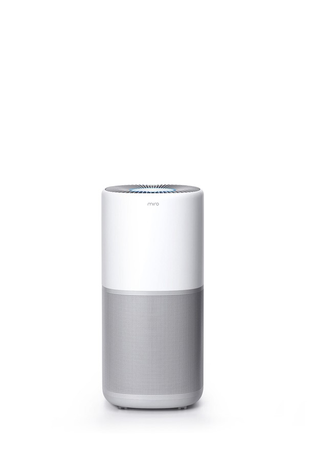 미로 맑음 공기청정기 MP18H13은 18평형 공간을 360도 입체 청정하는 강력한 성능의 공기청정기입니다. 메탈 소재의 화이트 및 그레이 색상 원통형 디자인으로, 6단계 필터 시스템과 H13 헤파필터, 4방향 바람 없는 에어케어 기능으로 깨끗한 공기를 제공하며, 스마트폰 원격 제어 및 AI 스피커 연동을 지원하여 편리하게 사용할 수 있습니다. 온도, 습도, 초미세먼지, 유해가스, 필터 수명, 조도 센서를 통해 실시간 공기질 정보를 제공하며, 저소음 수면 모드, 터보 모드, 차일드락 기능 등 다양한 편의 기능을 갖추었습니다.
