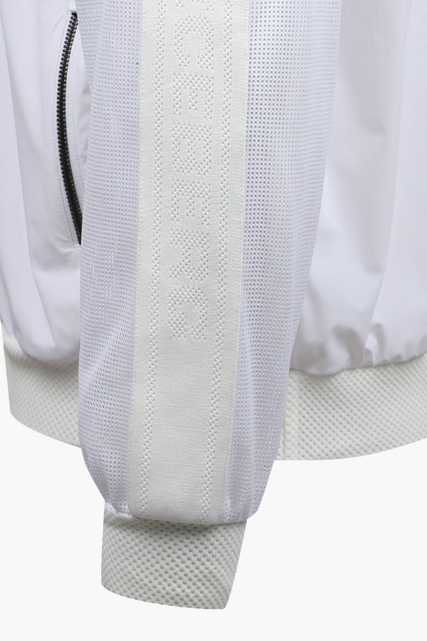 상품 슬라이드 이미지 1