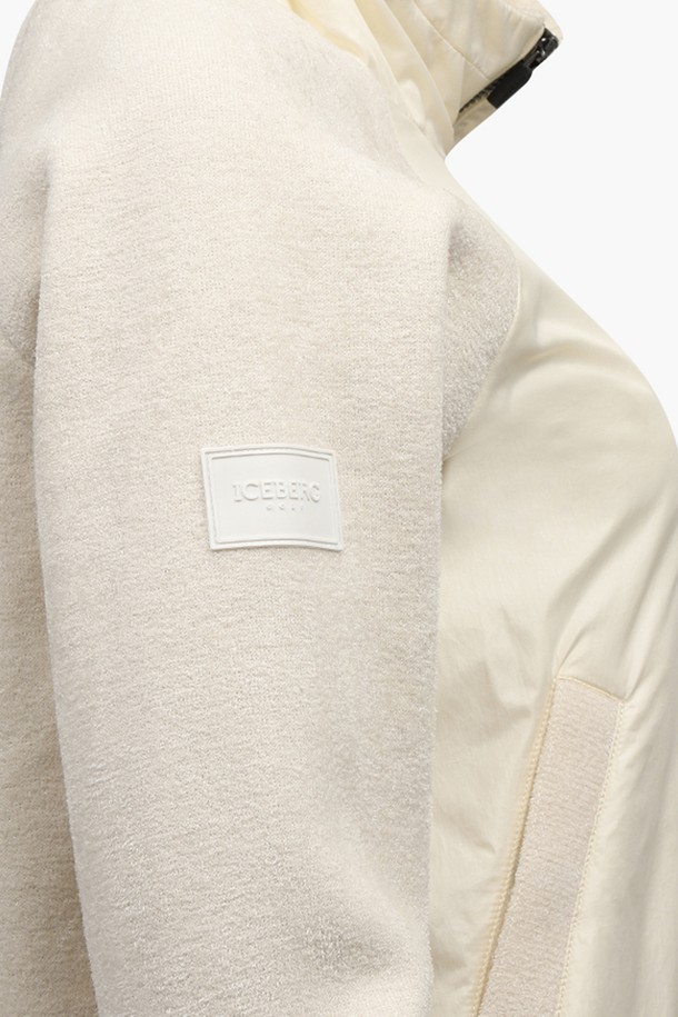 상품 슬라이드 이미지 0